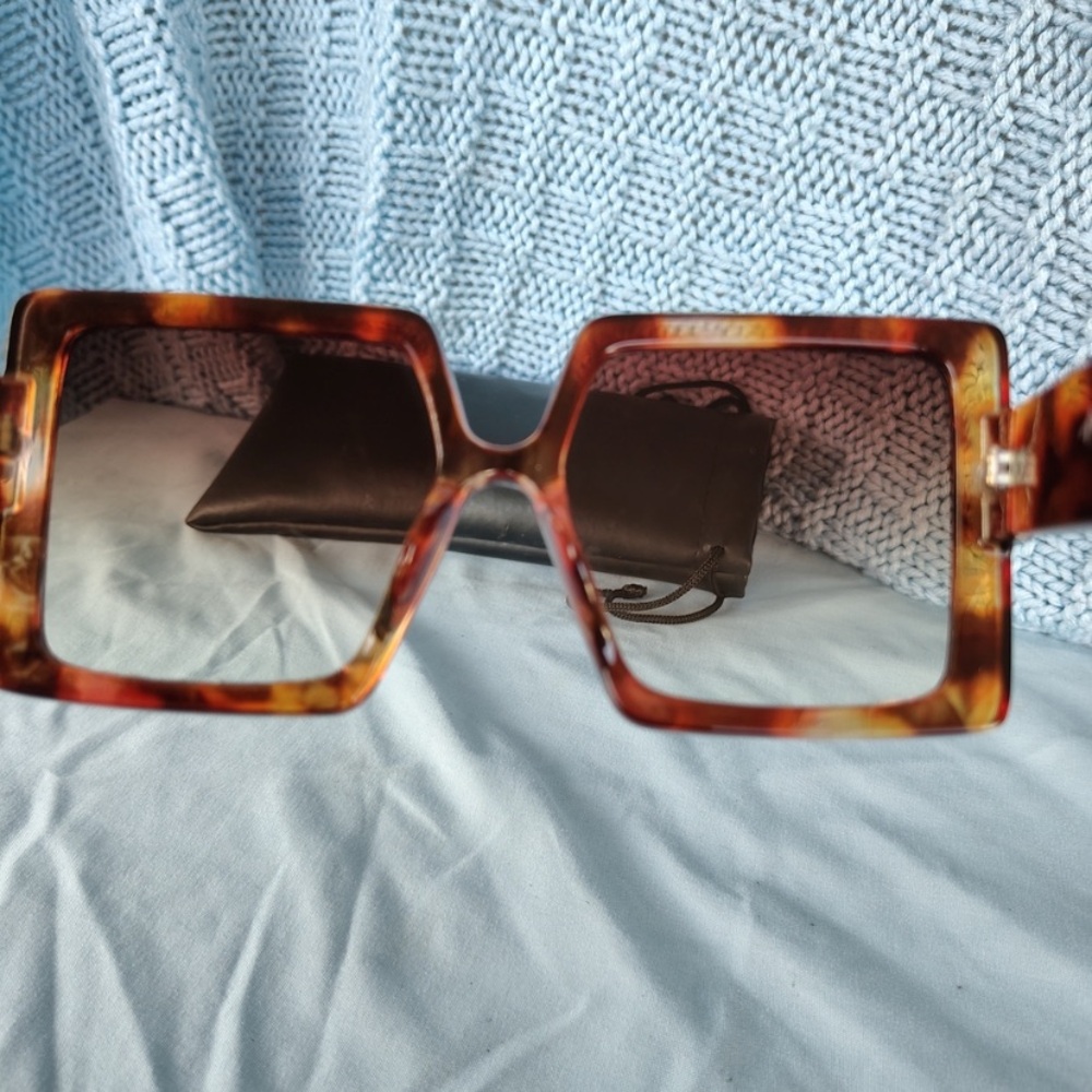 Free People Tortoiseshell Square Sunglasses